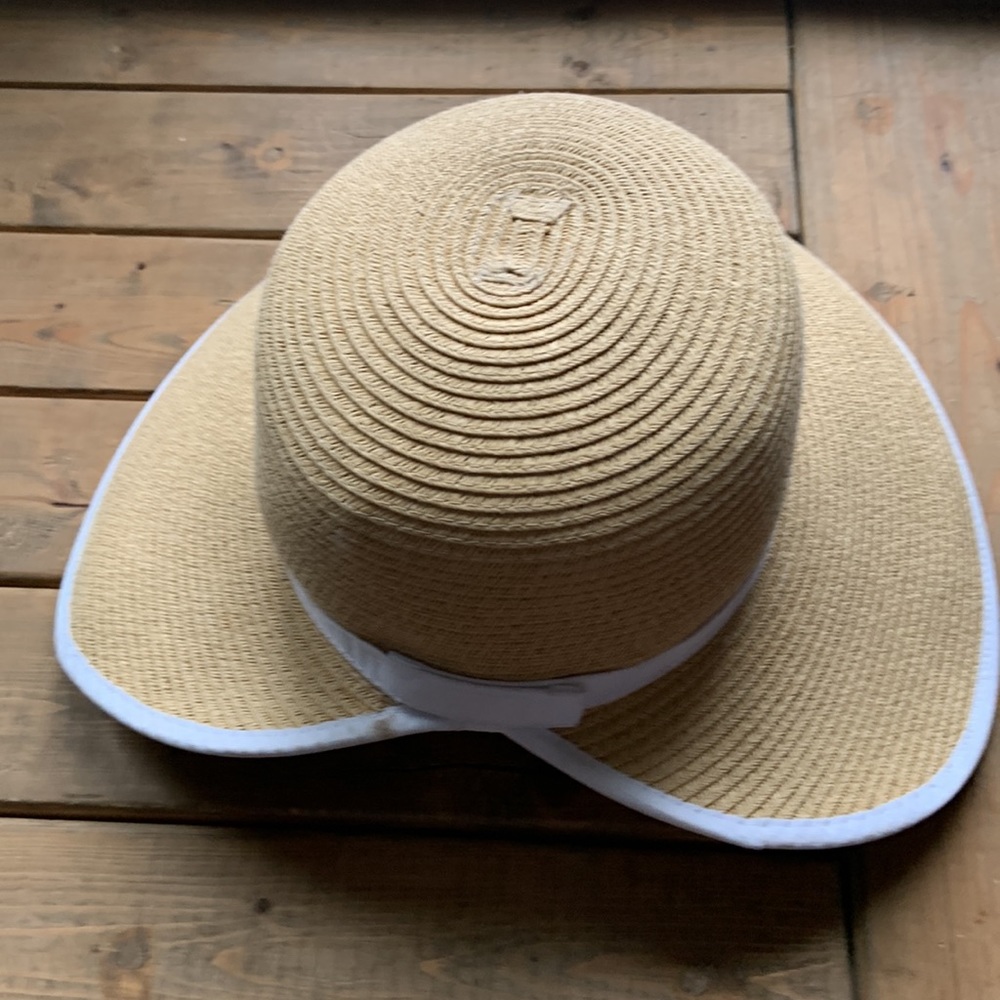 Hat! - Picture 2 of 2